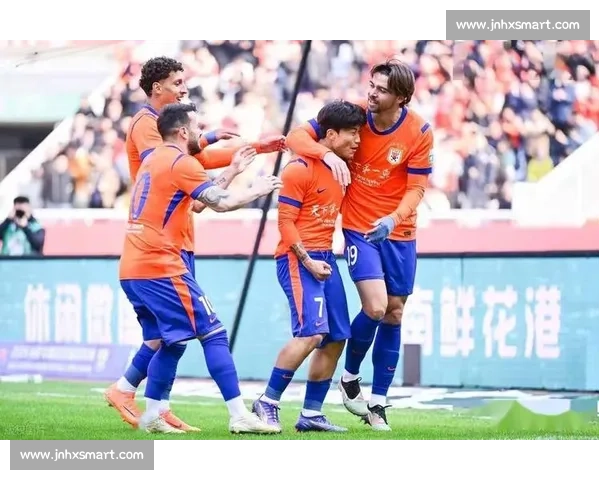 CCTV5聚焦国安对阵恒大巅峰对决中超焦点之夜全城瞩目激情开战